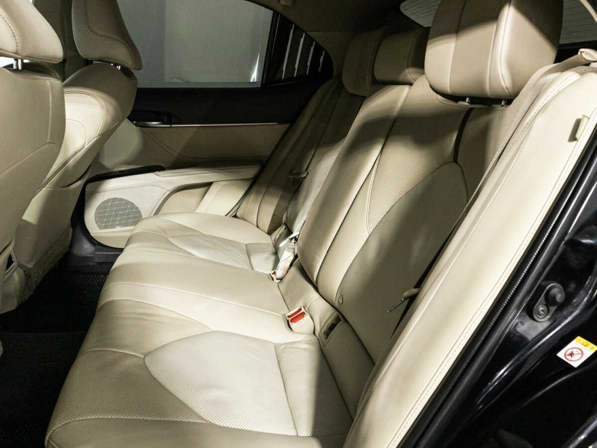 Toyota Camry, 2018 Фото №10