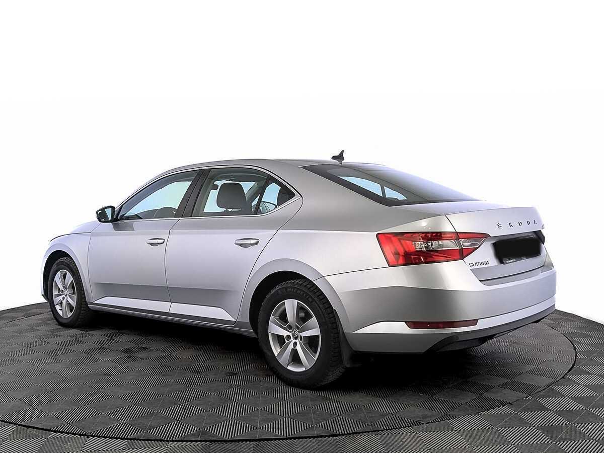 Skoda Superb, 2021 Фото №7