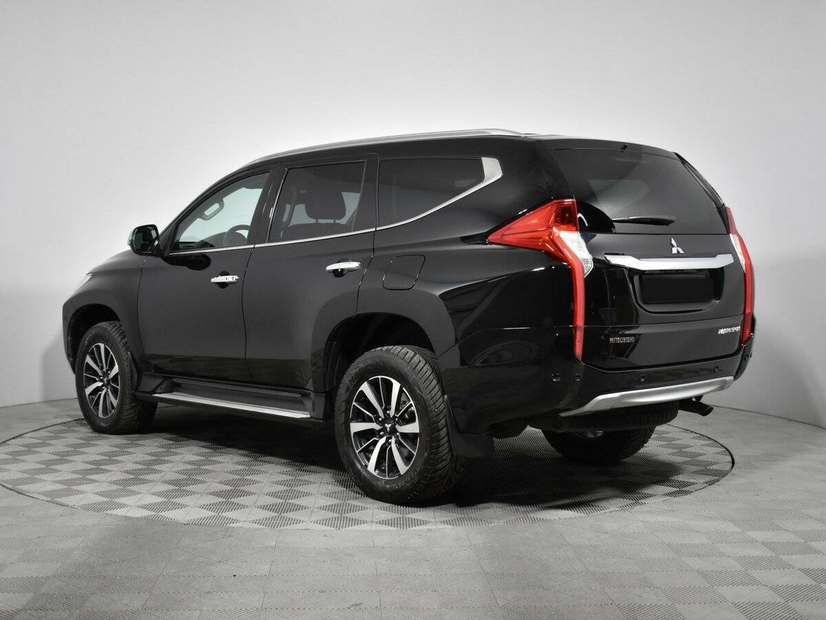 Mitsubishi Pajero Sport, 2017 Фото №7