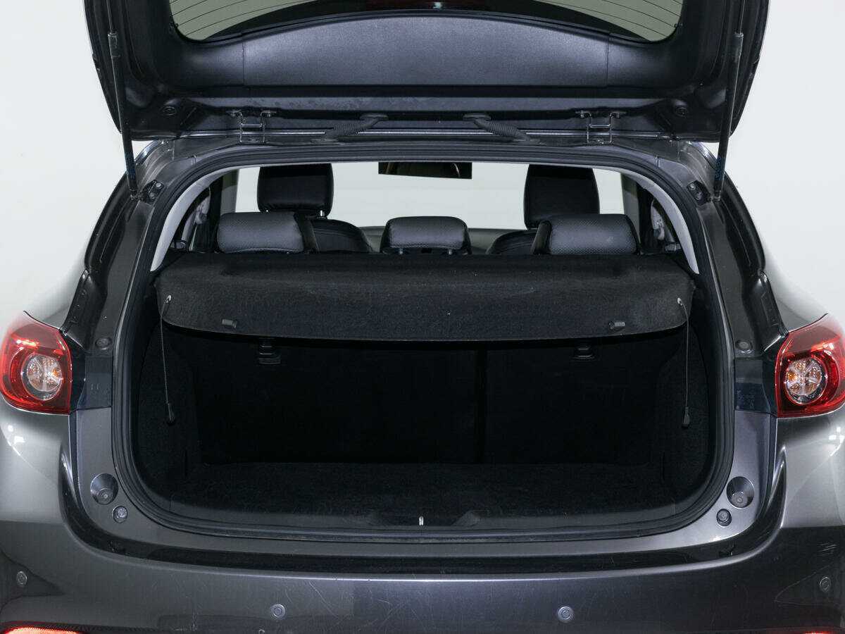 Mazda 3, 2018 Фото №7