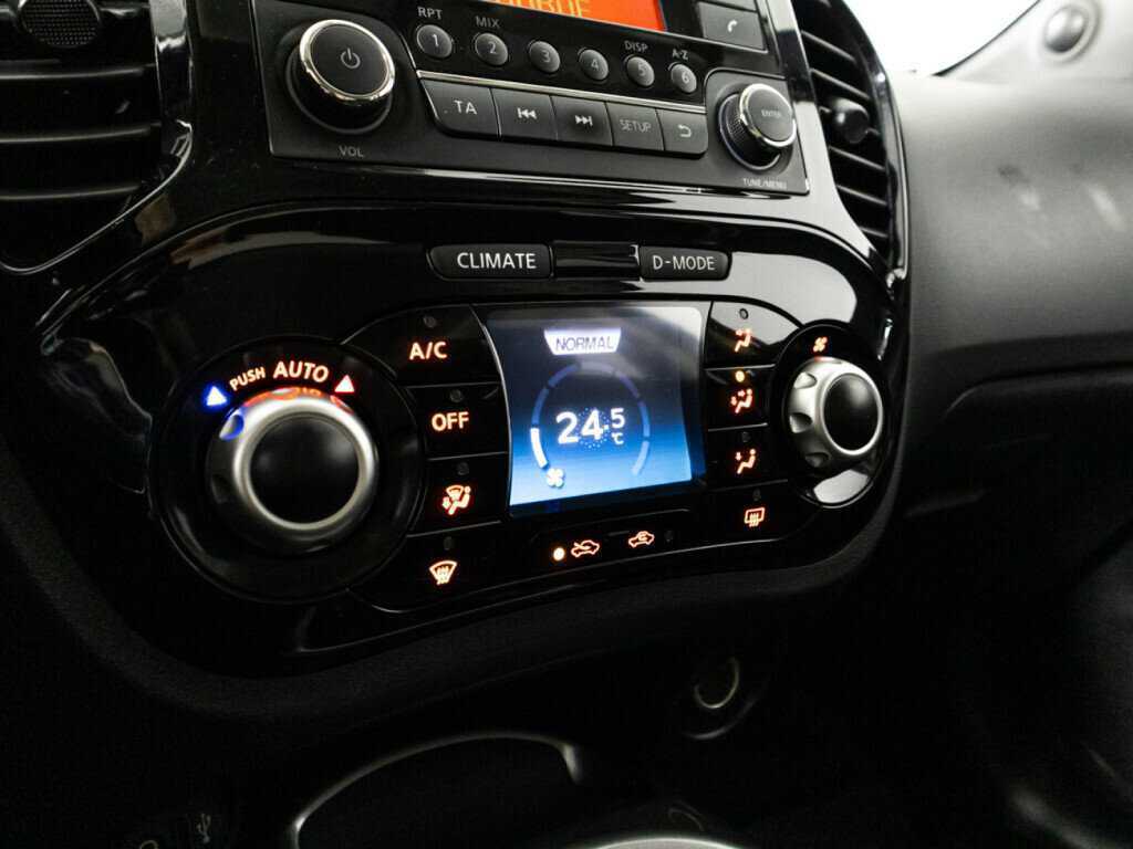 Nissan Juke, 2013 Фото №15