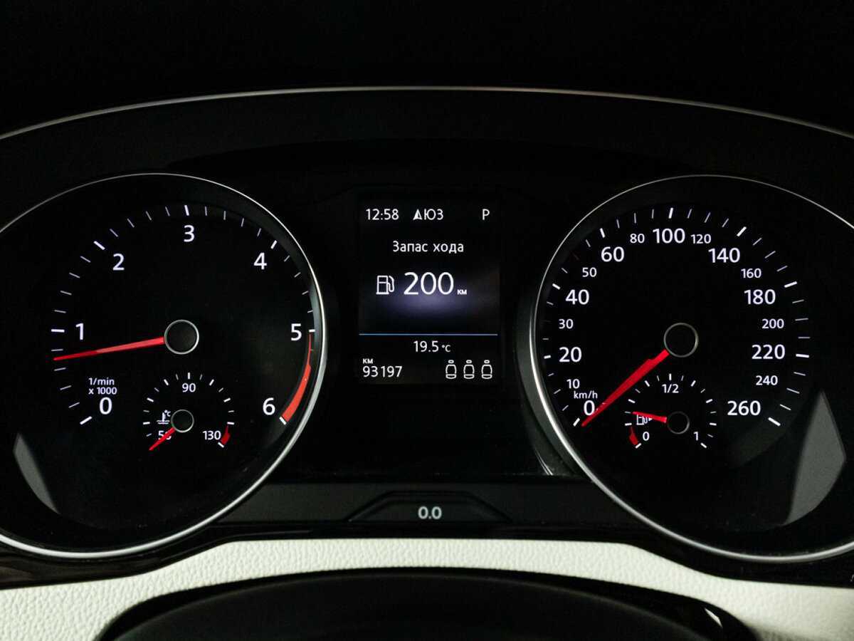 Volkswagen Passat, 2018 Фото №12