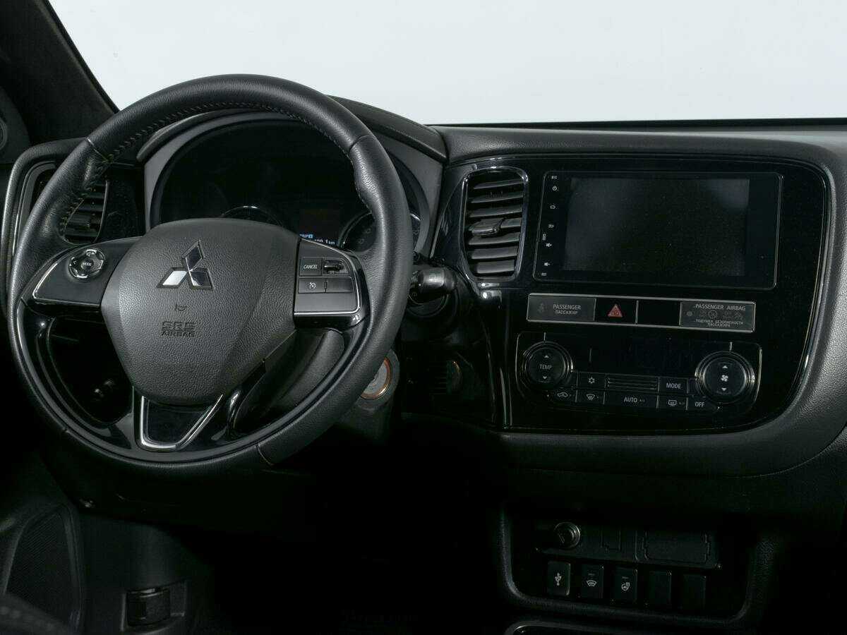 Mitsubishi Outlander, 2018 Фото №8