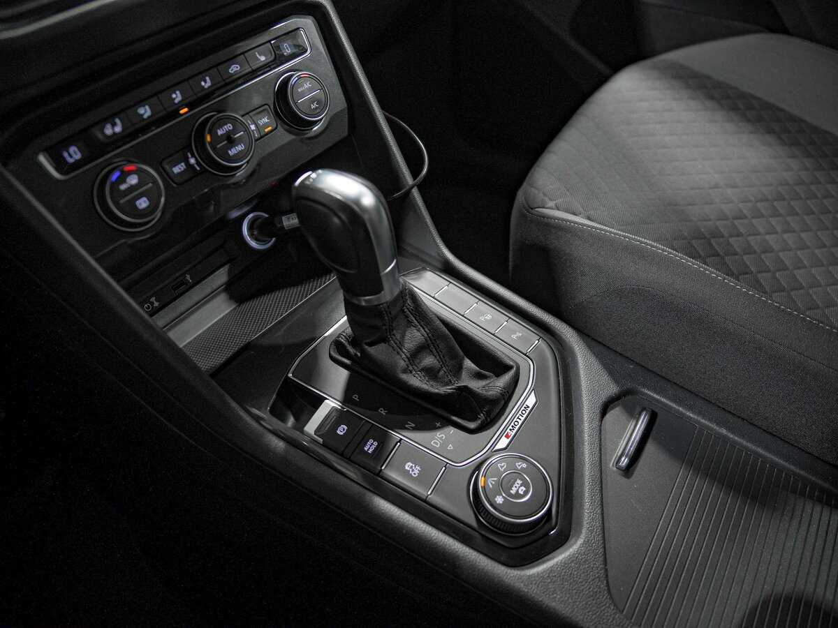 Volkswagen Tiguan, 2017 Фото №11