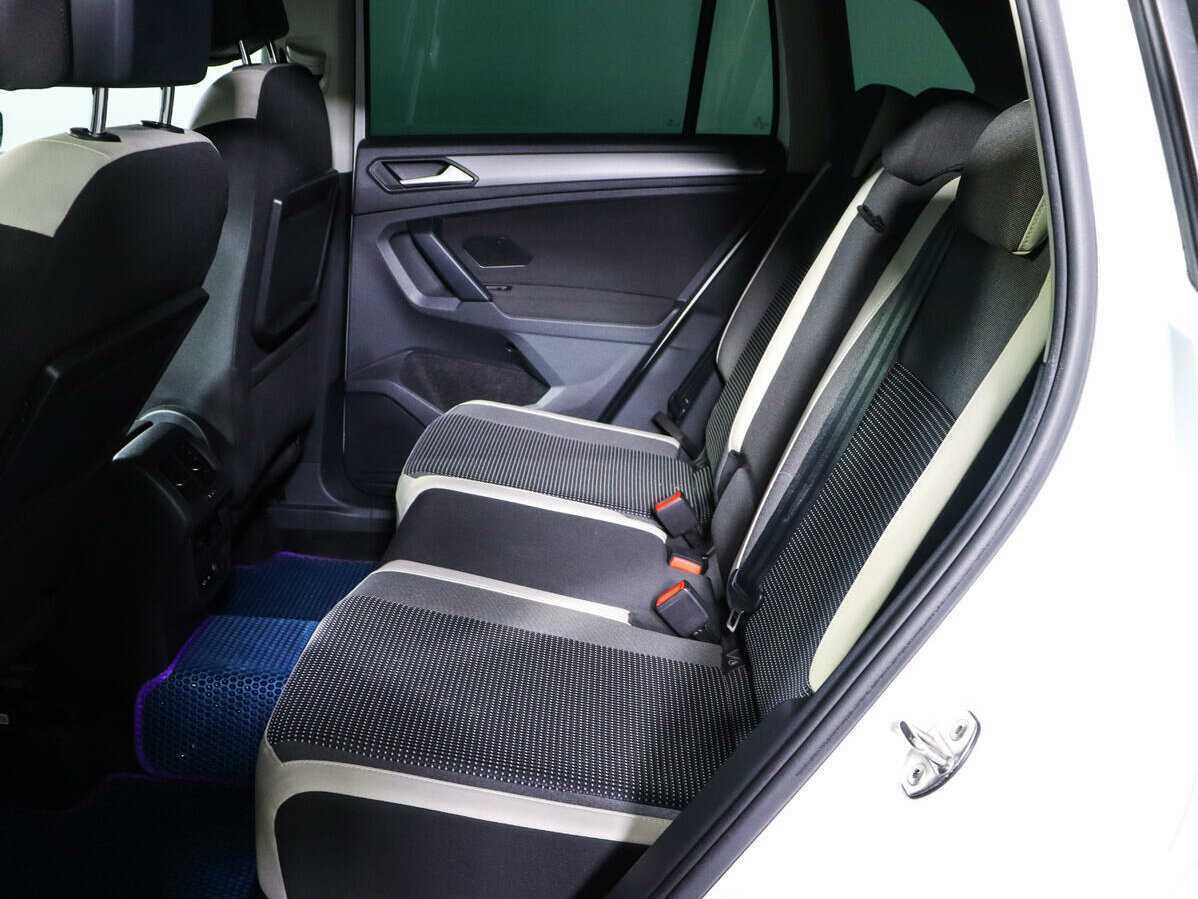 Volkswagen Tiguan, 2019 Фото №10