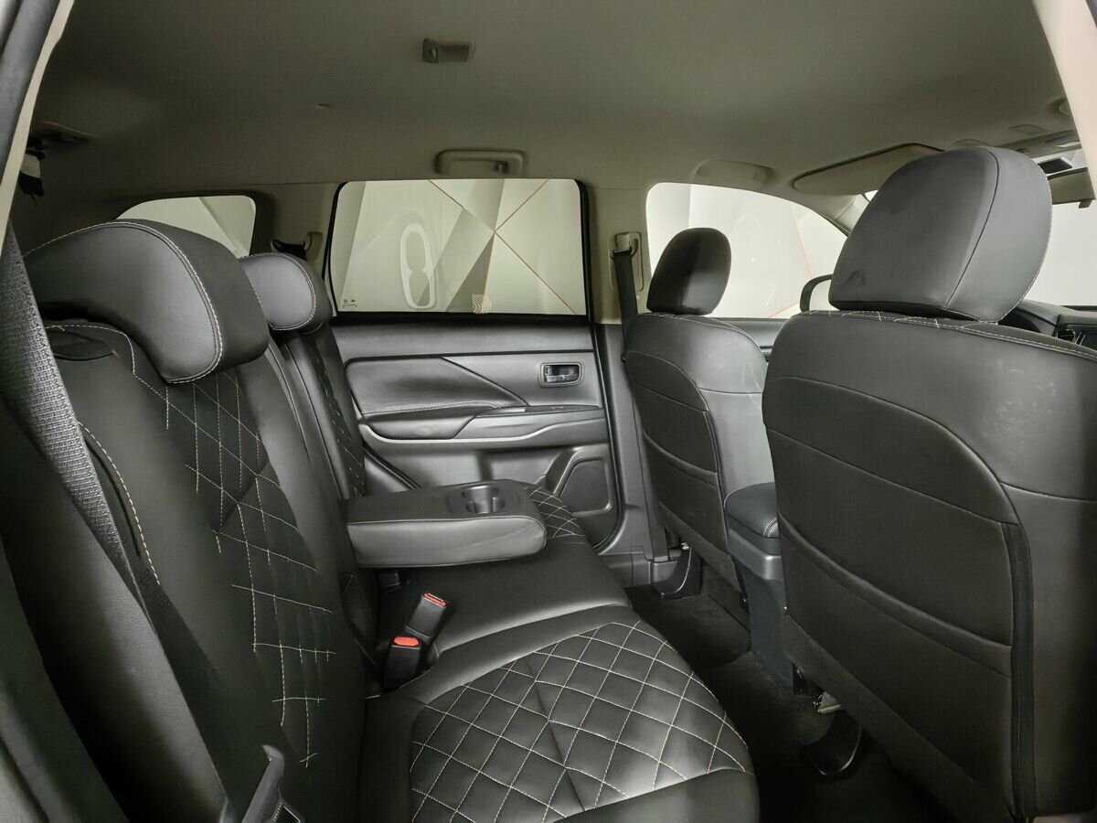 Mitsubishi Outlander, 2022 Фото №8