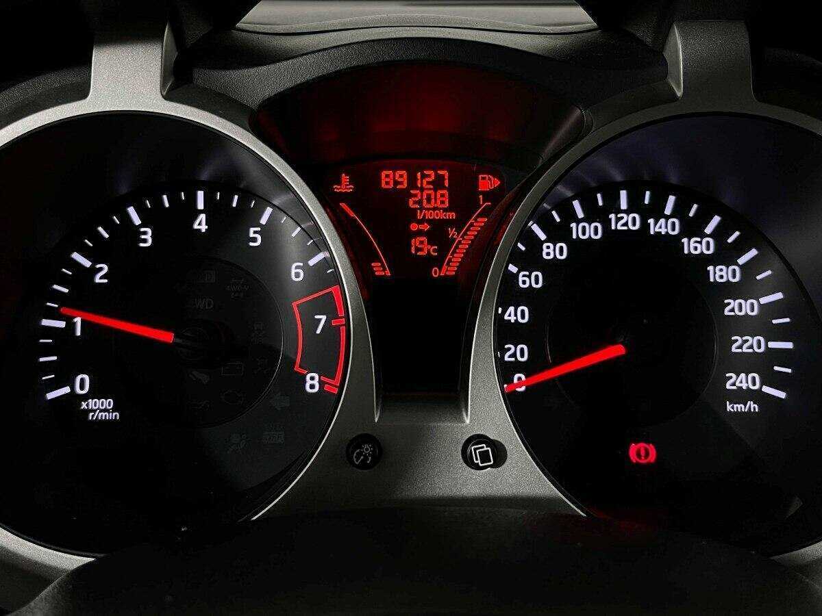 Nissan Juke, 2012 Фото №11