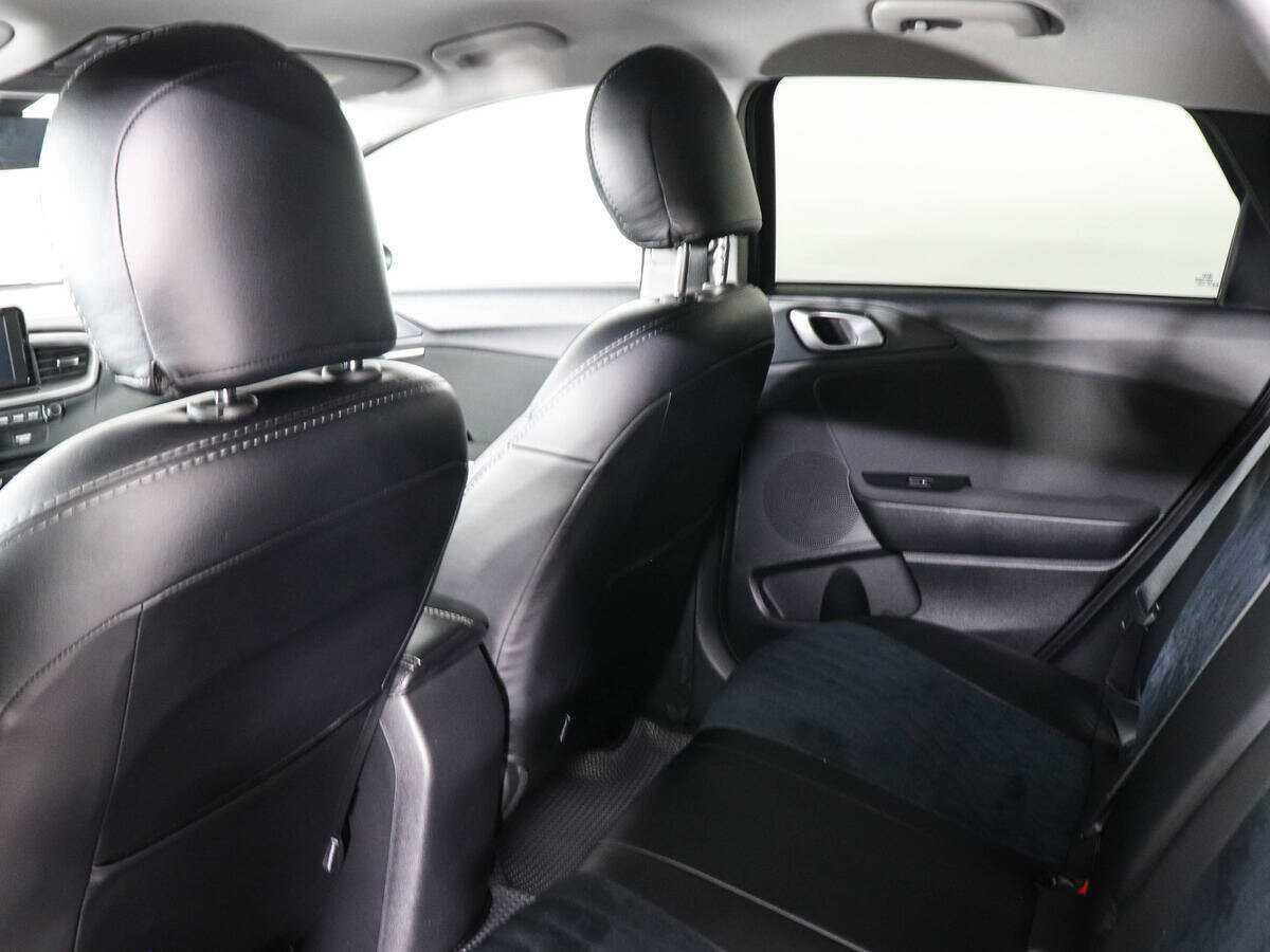 Kia Ceed, 2018 Фото №12