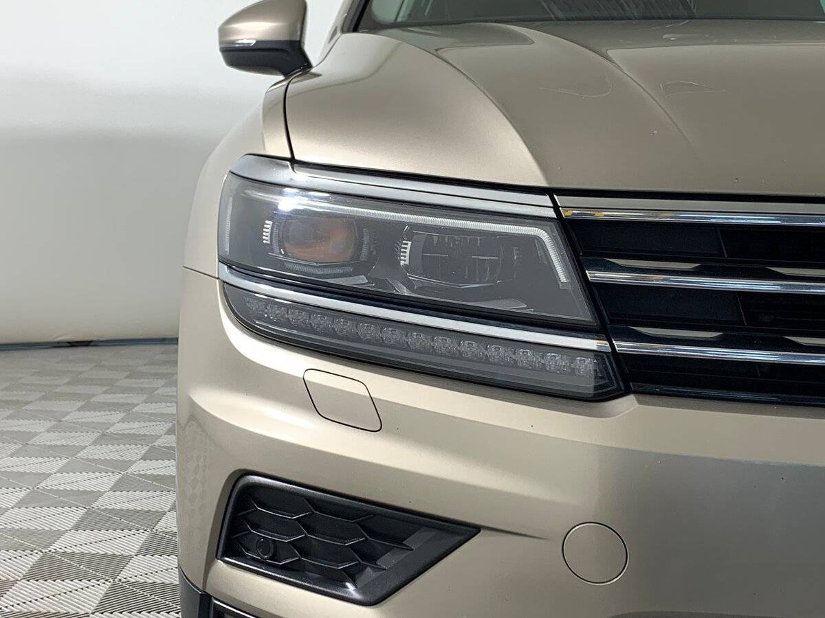 Volkswagen Tiguan, 2018 Фото №10