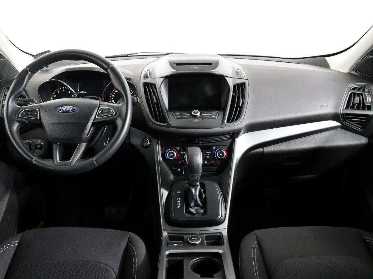 Ford Kuga, 2018 Фото №11