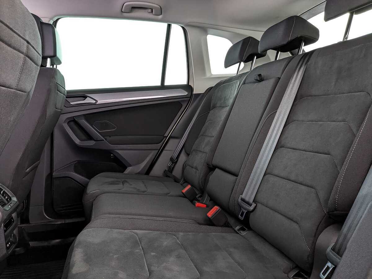 Volkswagen Tiguan, 2021 Фото №14