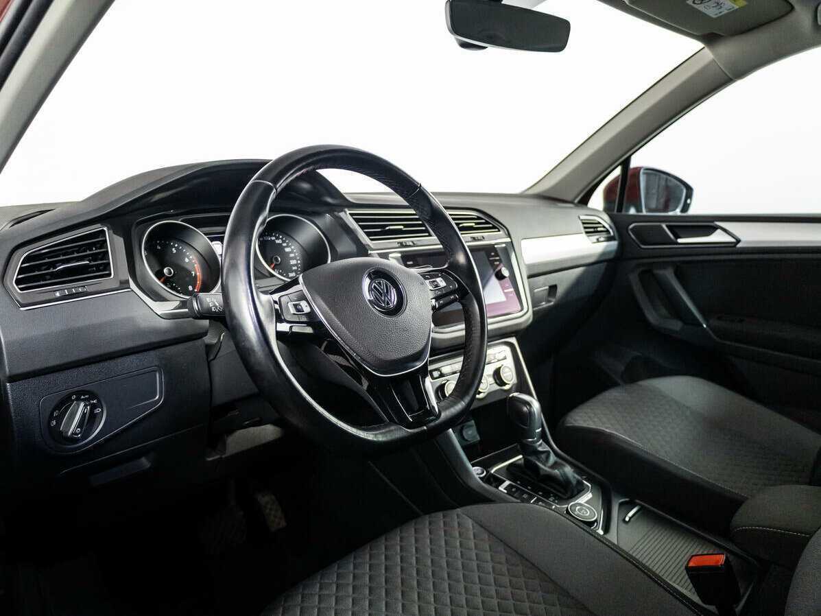 Volkswagen Tiguan, 2017 Фото №11
