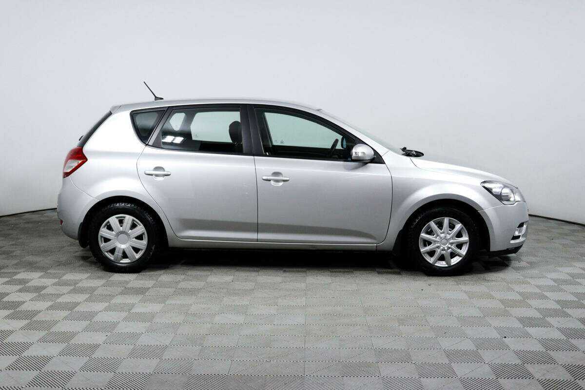 Kia Ceed, 2012 Фото №4