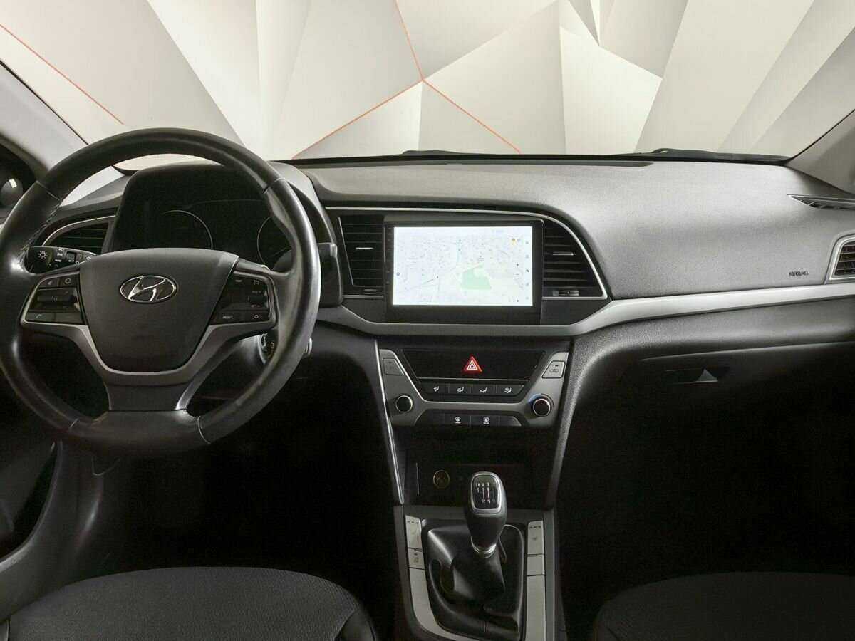 Hyundai Elantra, 2018 Фото №9
