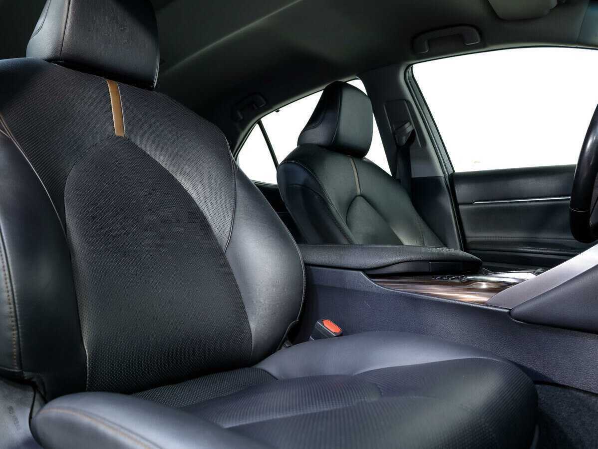 Toyota Camry, 2019 Фото №14