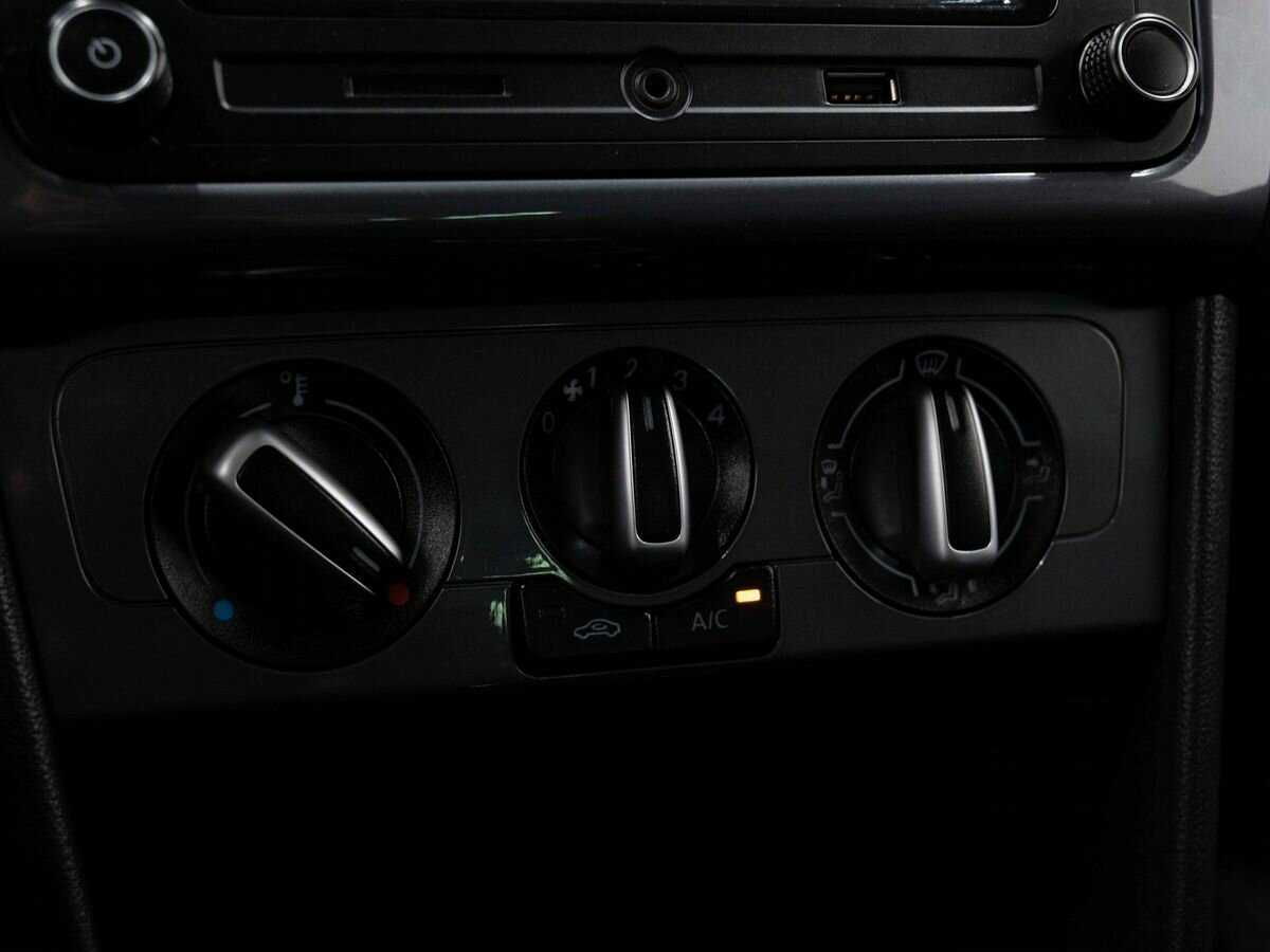 Volkswagen Polo, 2020 Фото №22