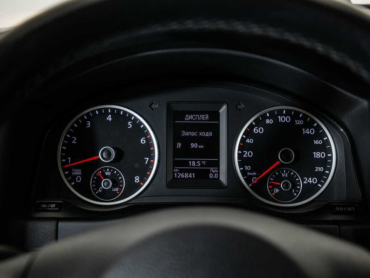 Volkswagen Tiguan, 2013 Фото №10