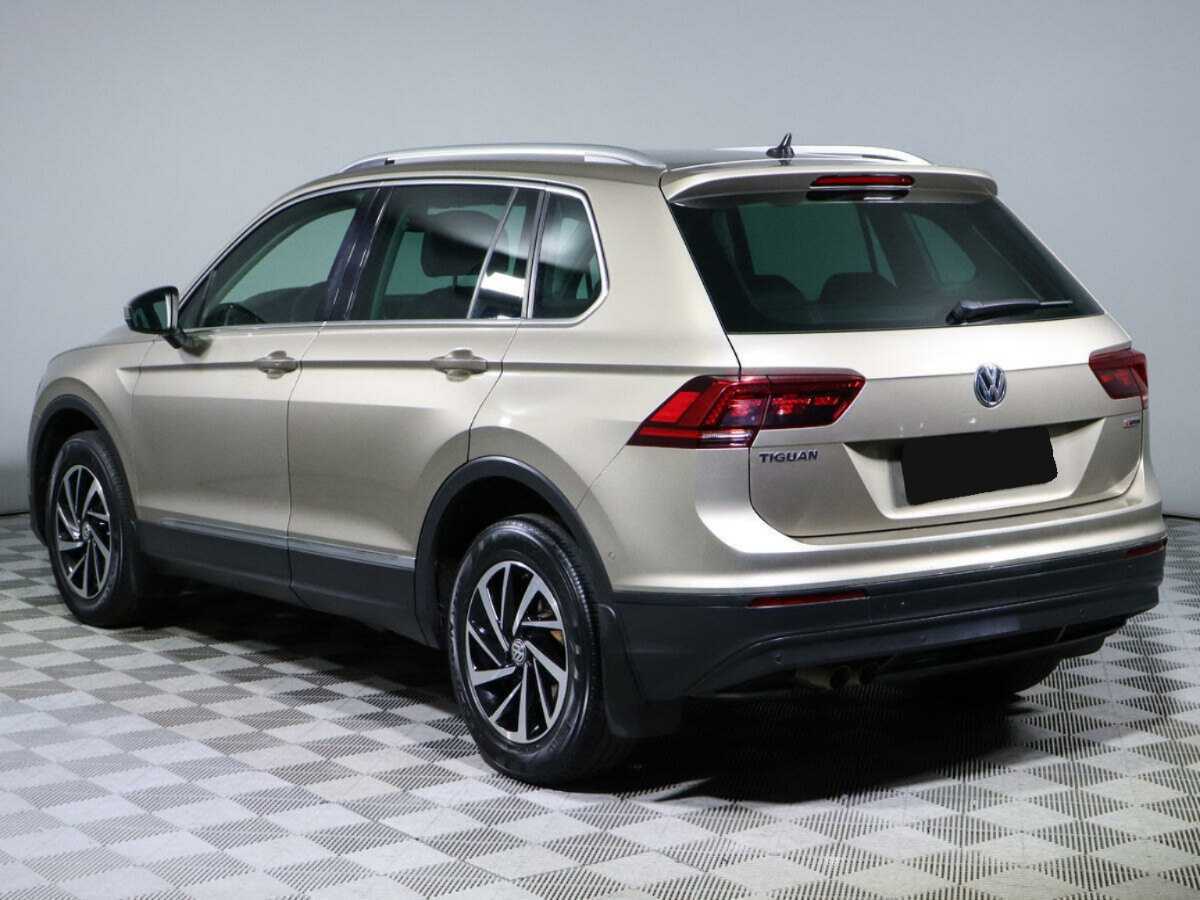 Volkswagen Tiguan, 2018 Фото №6