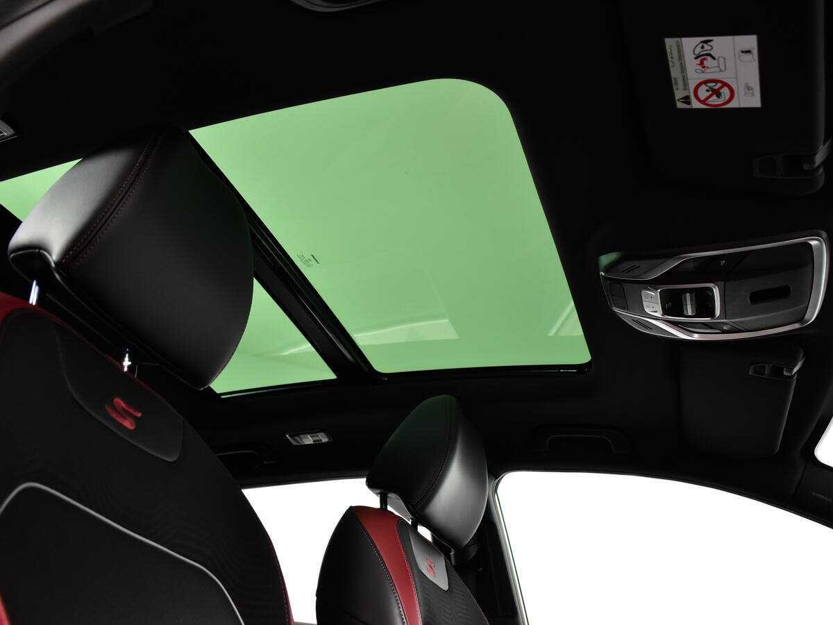 Geely Coolray, 2022 Фото №13