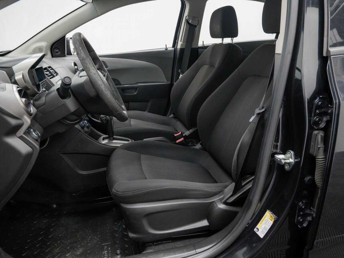 Chevrolet Aveo, 2012 Фото №11