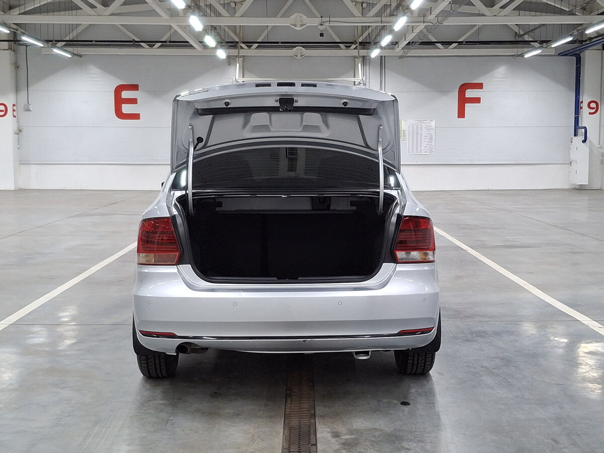 Volkswagen Polo V Рестайлинг, 2016 Фото №10