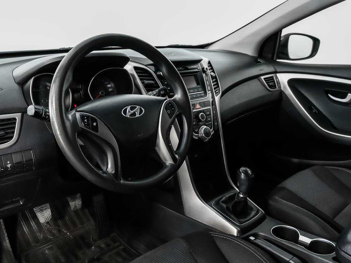 Hyundai i30, 2013 Фото №9