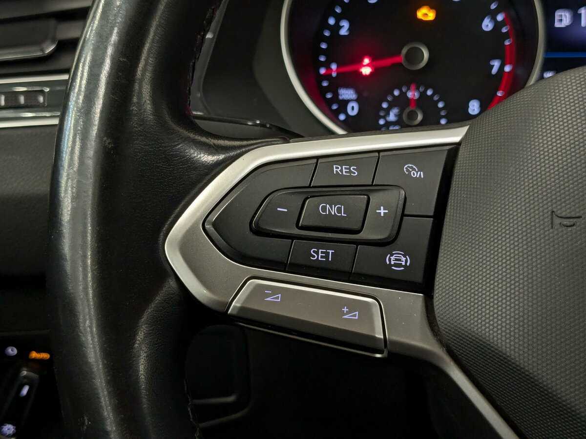 Volkswagen Tiguan, 2021 Фото №26