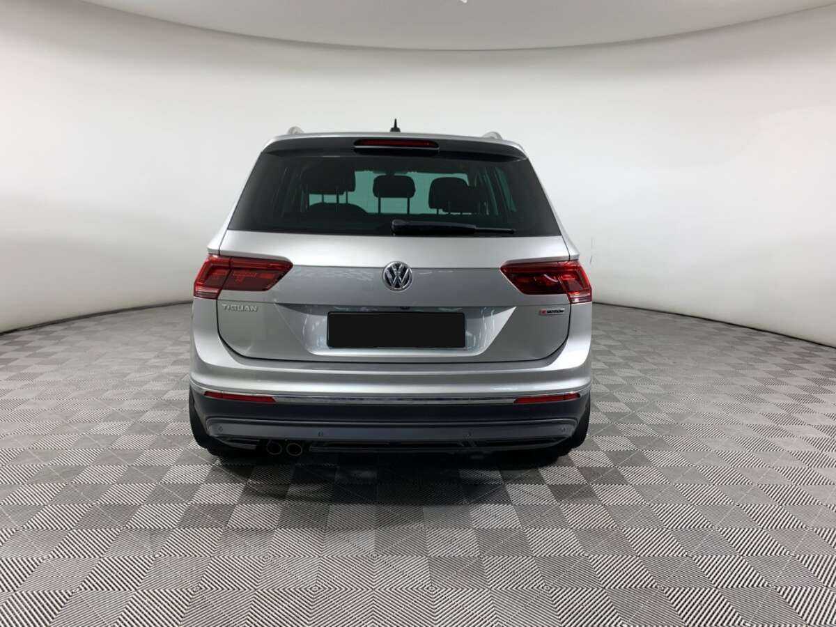Volkswagen Tiguan, 2018 Фото №5
