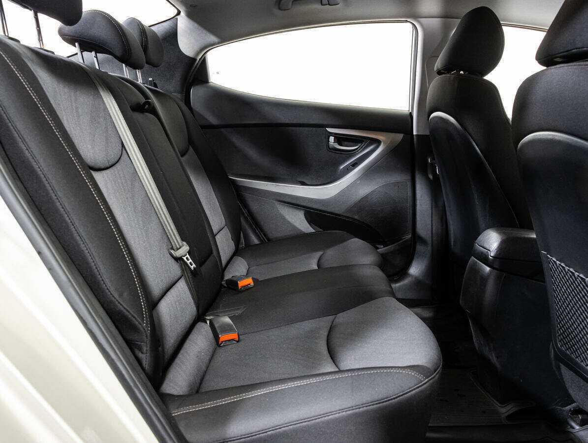 Hyundai Elantra, 2015 Фото №13