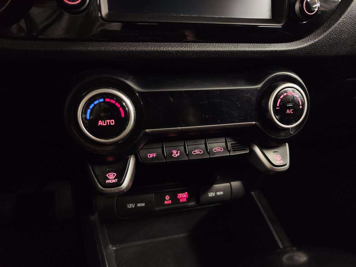 Kia Rio X-Line, 2018 Фото №13