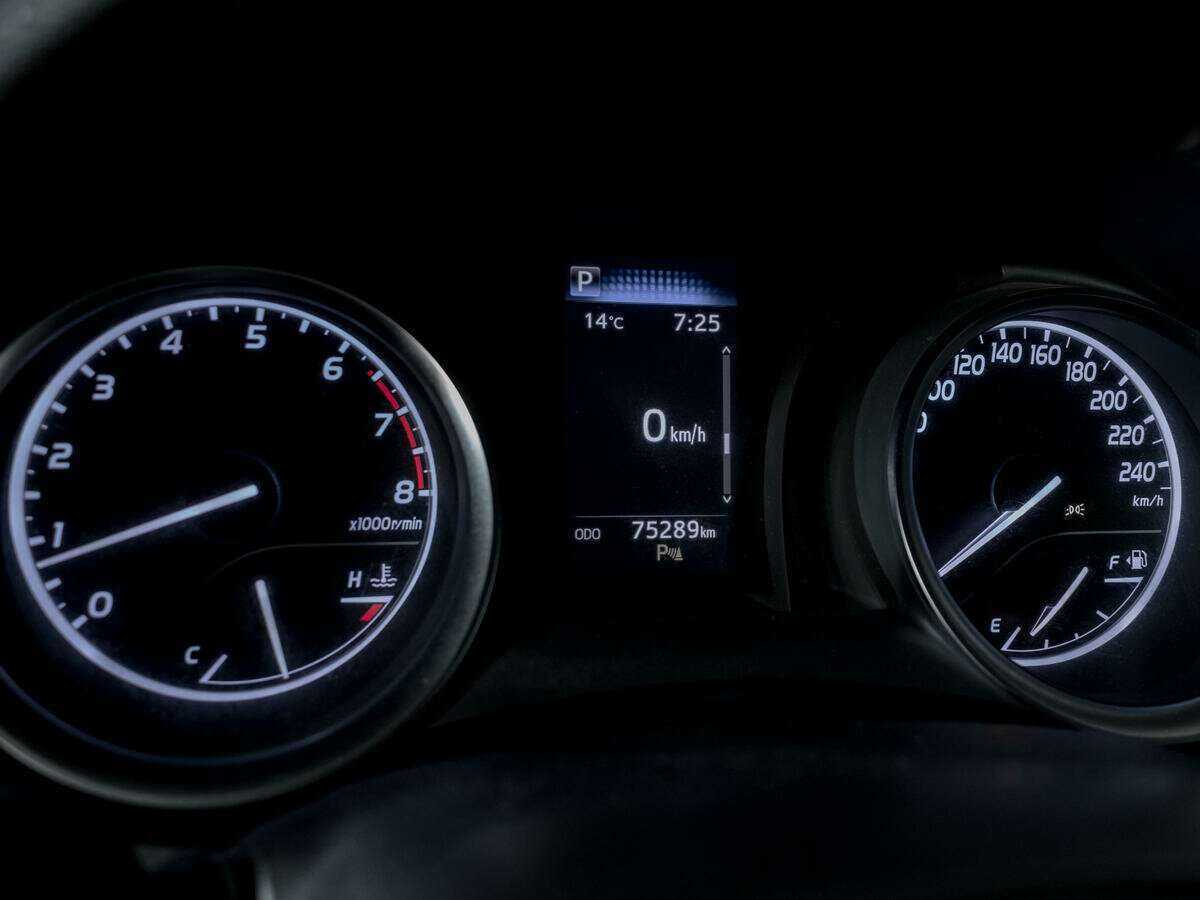 Toyota Camry, 2021 Фото №10