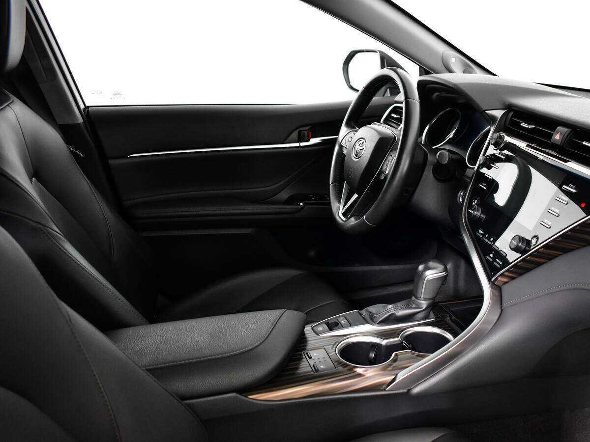 Toyota Camry, 2020 Фото №9