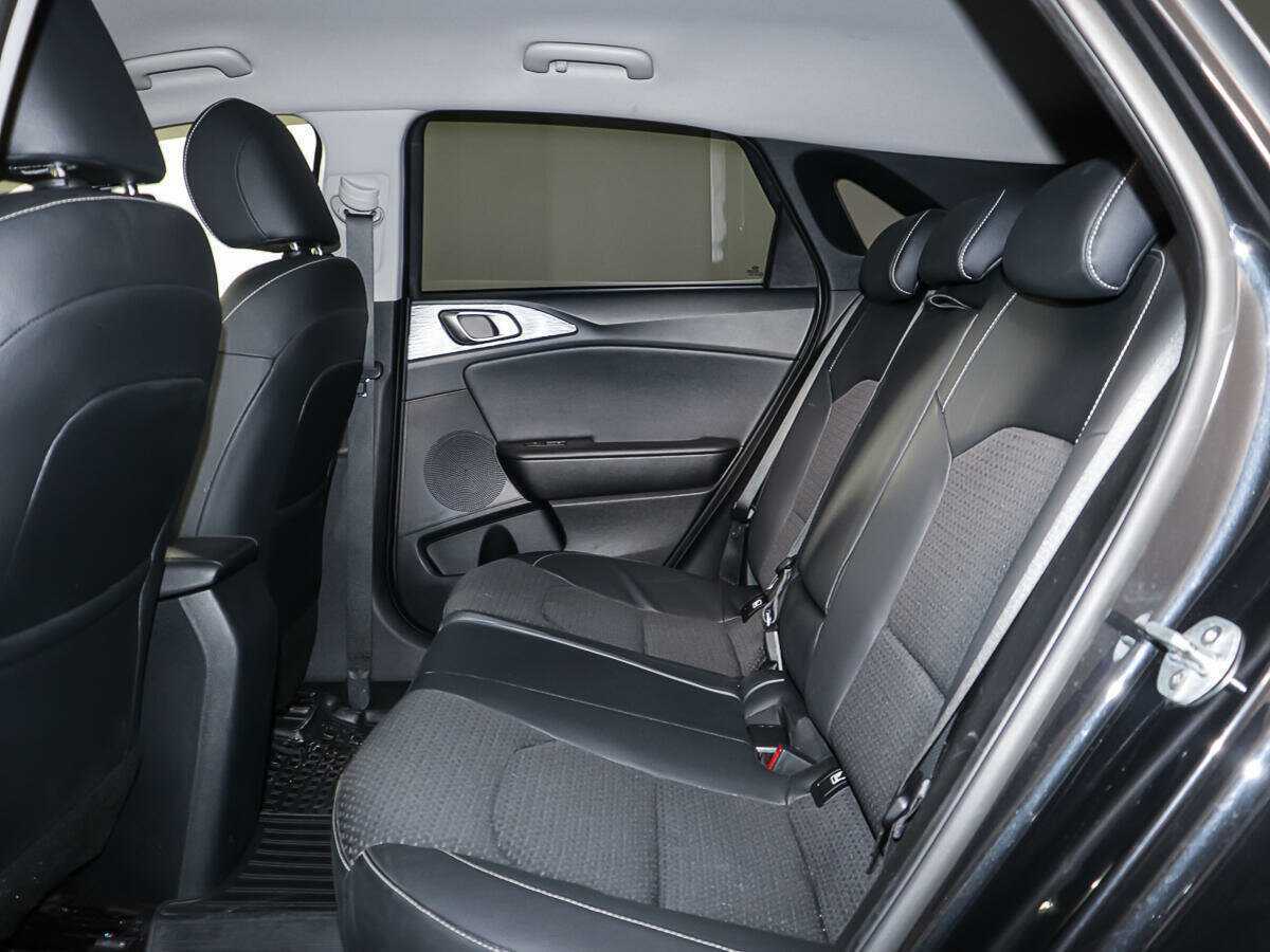 Kia Ceed, 2018 Фото №9