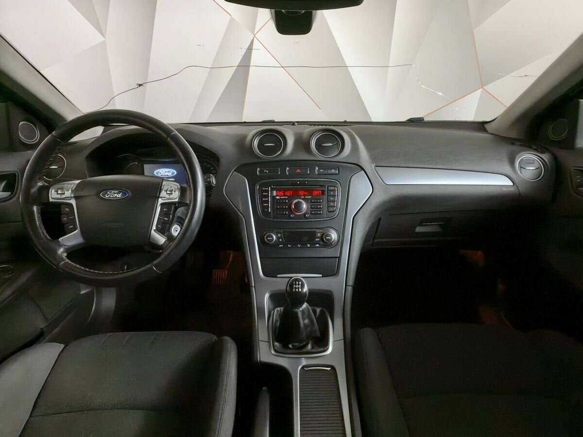 Ford Mondeo, 2014 Фото №10