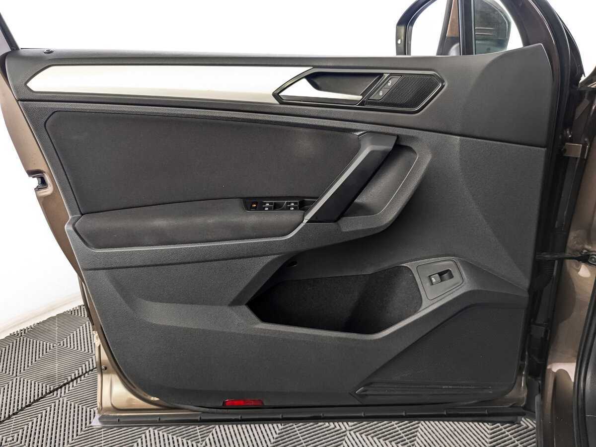 Volkswagen Tiguan, 2017 Фото №15