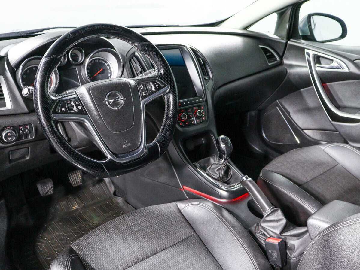 Opel Astra GTC, 2013 Фото №11