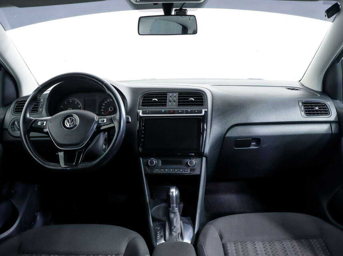 Volkswagen Polo, 2015 Фото №10