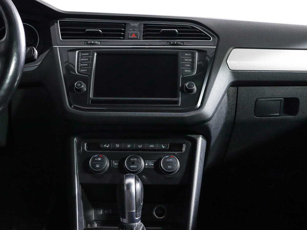 Volkswagen Tiguan, 2017 Фото №13