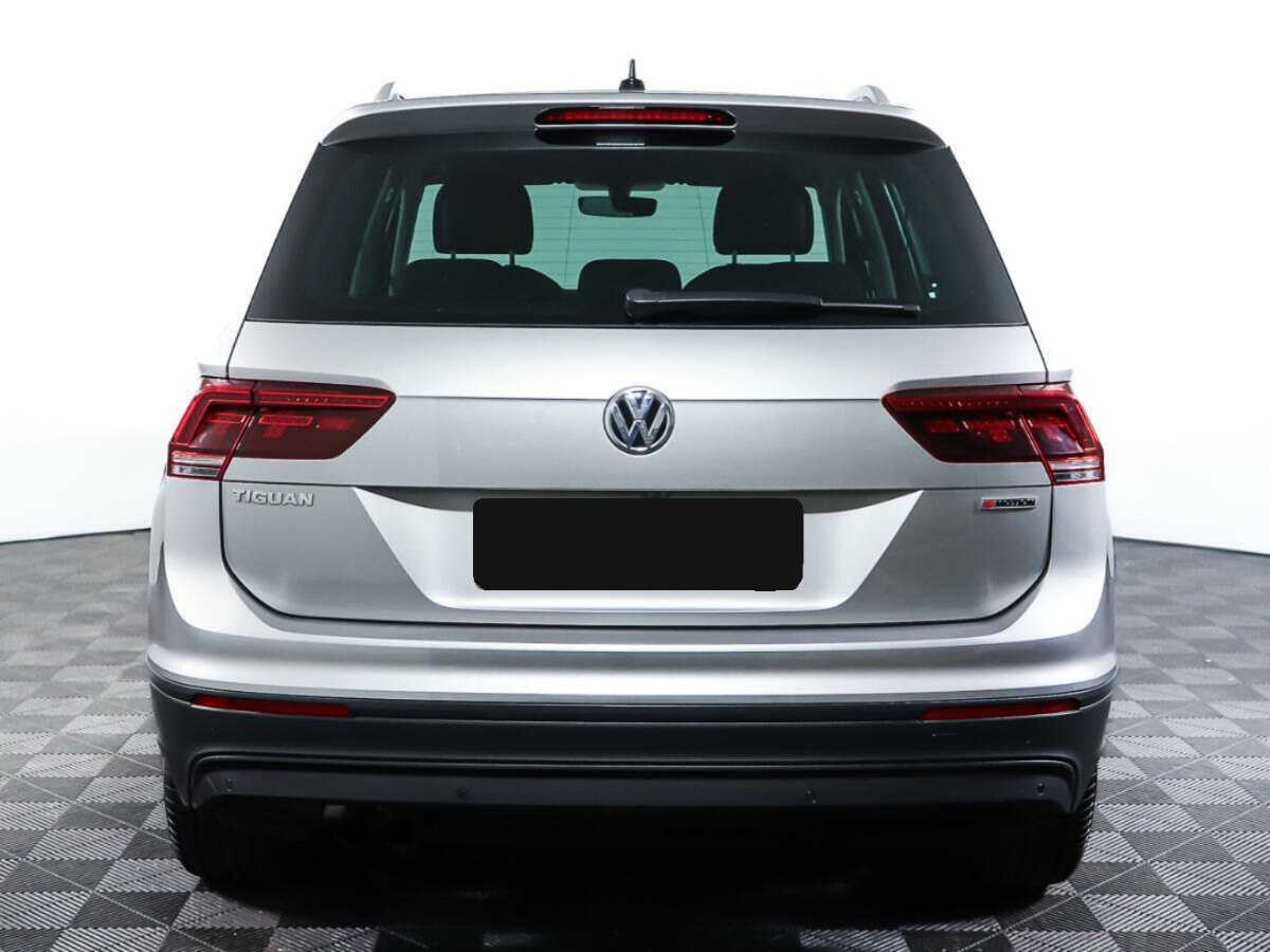 Volkswagen Tiguan, 2018 Фото №6