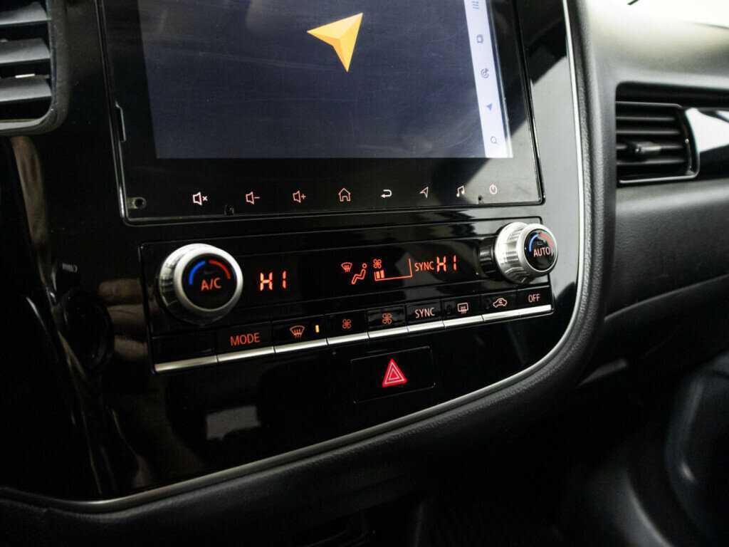 Mitsubishi Outlander, 2021 Фото №18