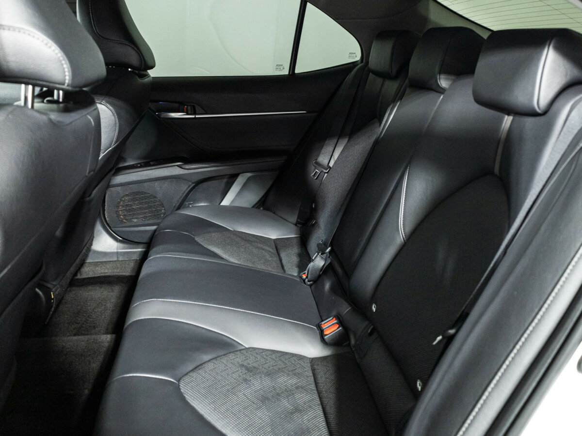 Toyota Camry VIII (XV70) Рестайлинг, 2021 Фото №10