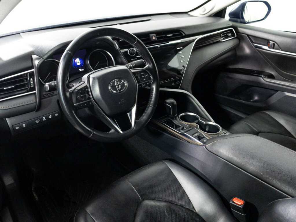 Toyota Camry, 2019 Фото №11