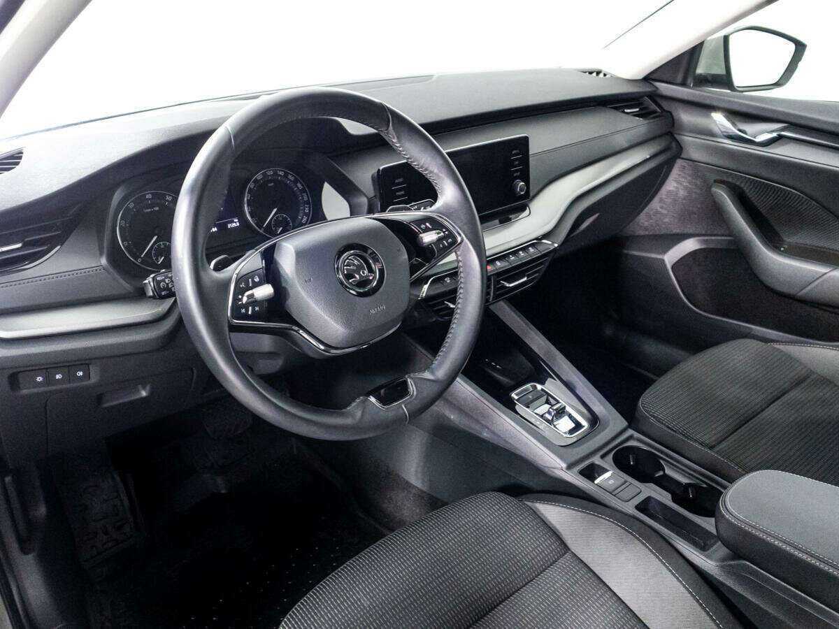 Skoda Octavia, 2021 Фото №11