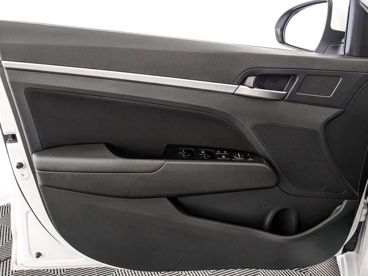 Hyundai Elantra, 2020 Фото №15