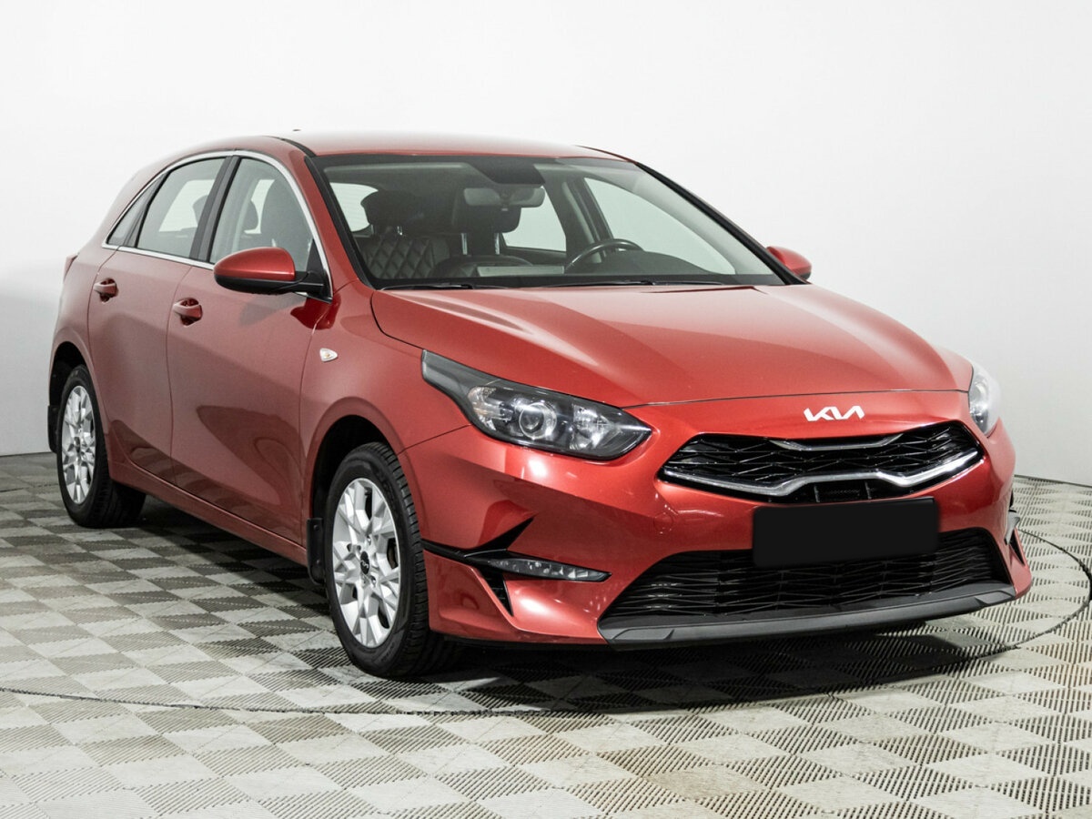 Kia Ceed III Рестайлинг, 2022 Фото №3