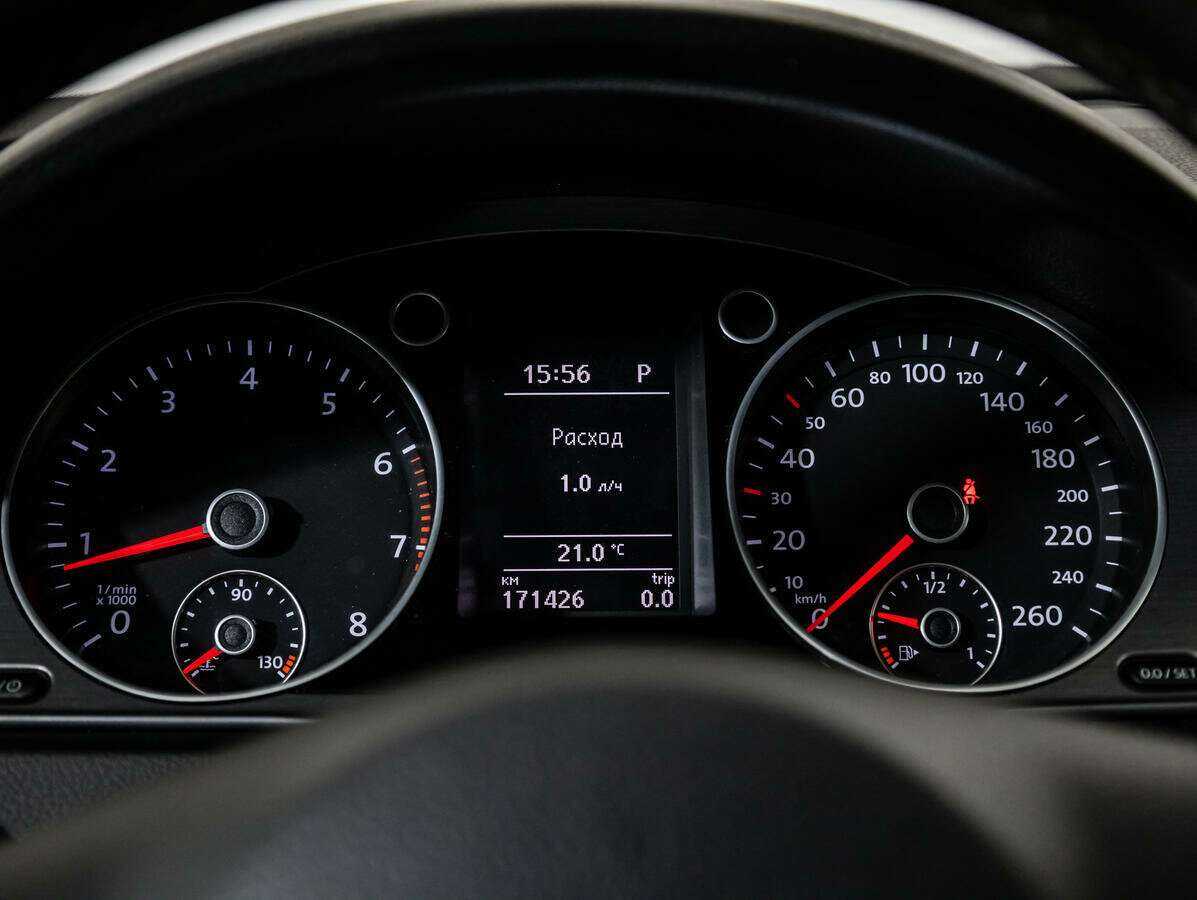 Volkswagen Passat, 2012 Фото №12