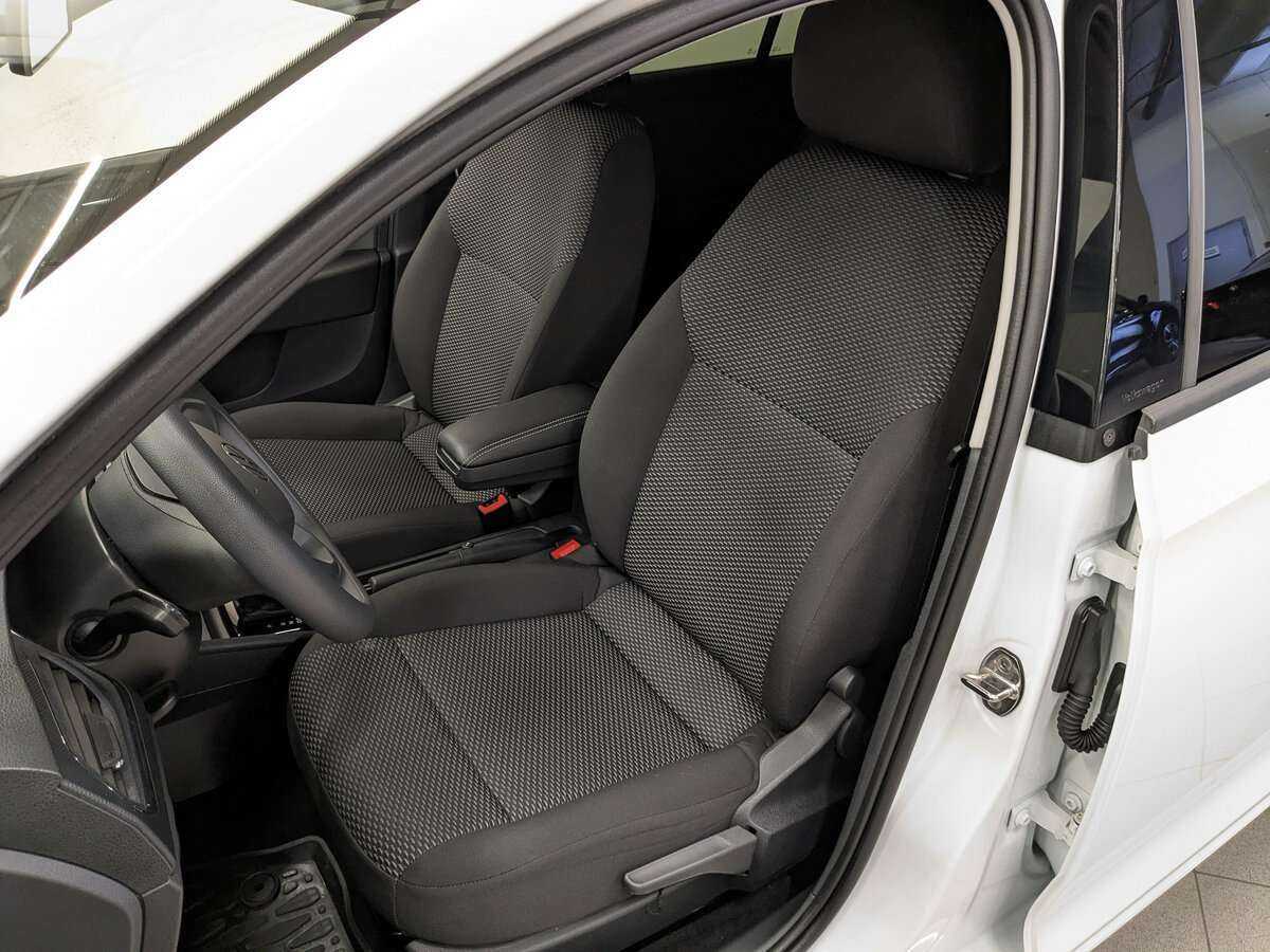 Volkswagen Polo, 2020 Фото №16