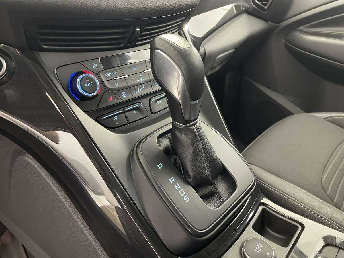Ford Kuga, 2017 Фото №11