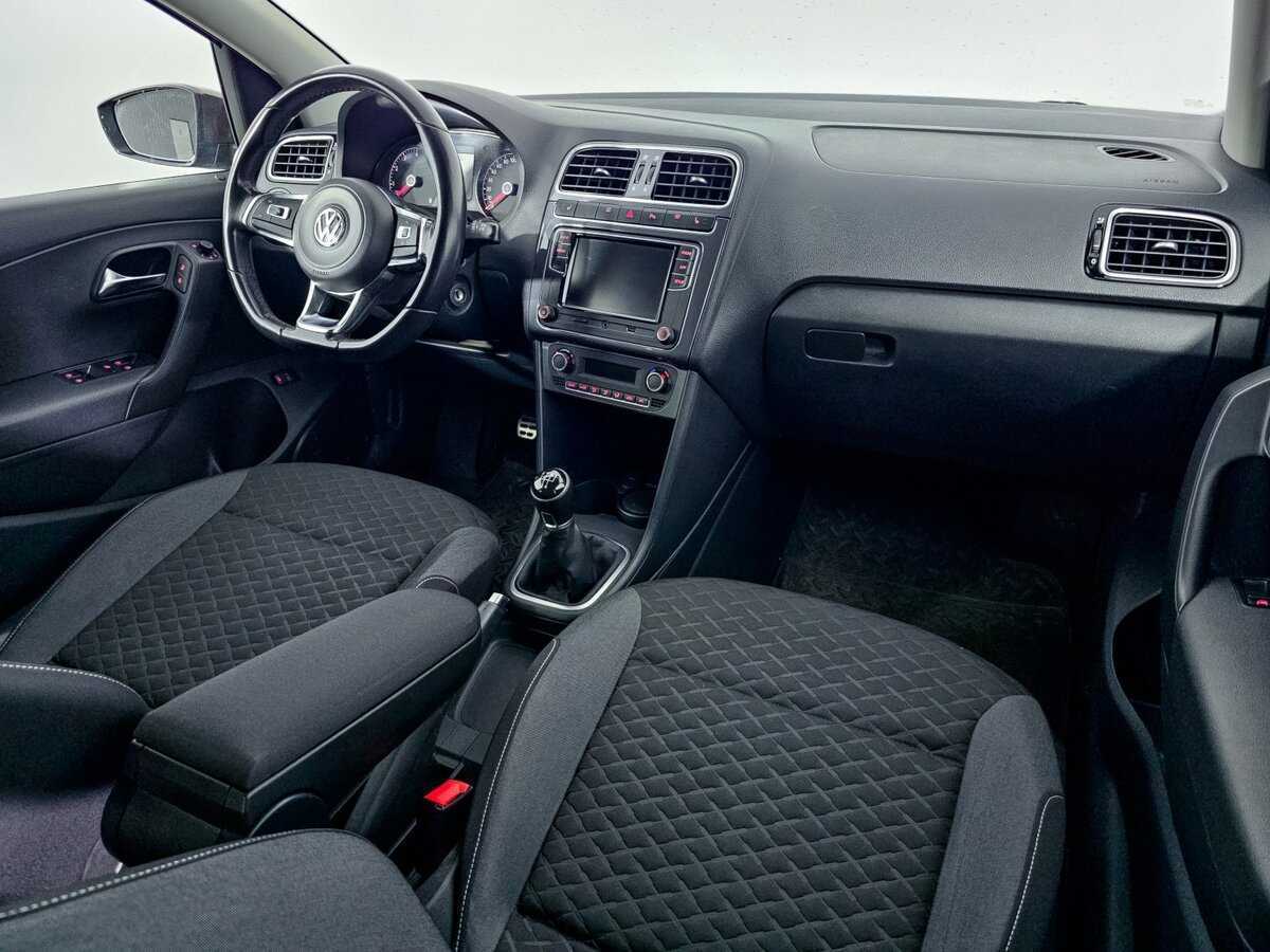 Volkswagen Polo, 2018 Фото №10