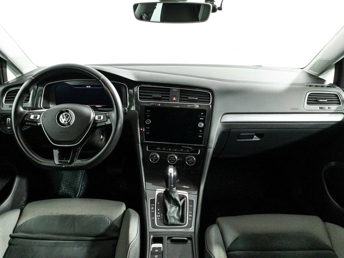 Volkswagen Golf, 2018 Фото №13